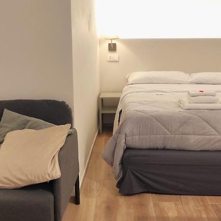 Bed In Bo San Carlo Hotel Bologna Bagian luar foto